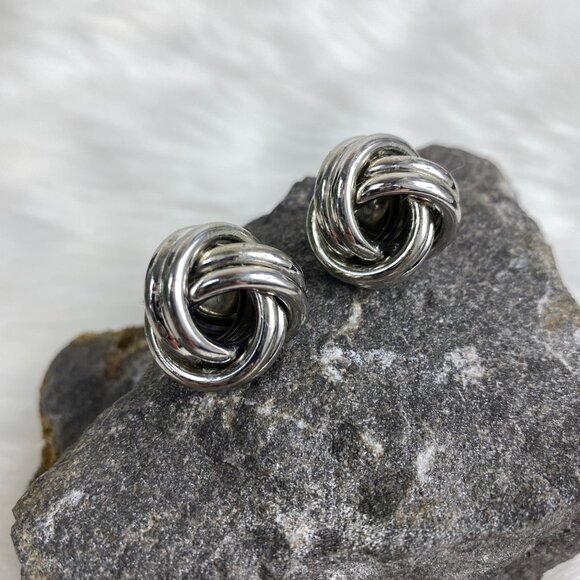 Silver Tone Knot Pierced Earrings .75" X .75" - Picture 1 of 7